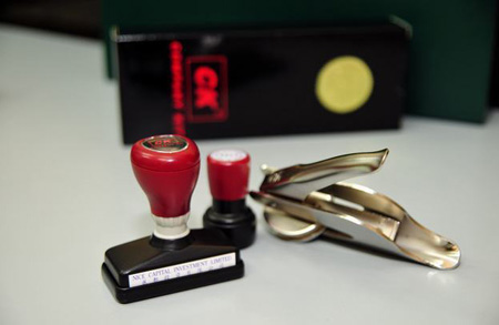 BVI公司與開曼公司的區(qū)別：注冊費用